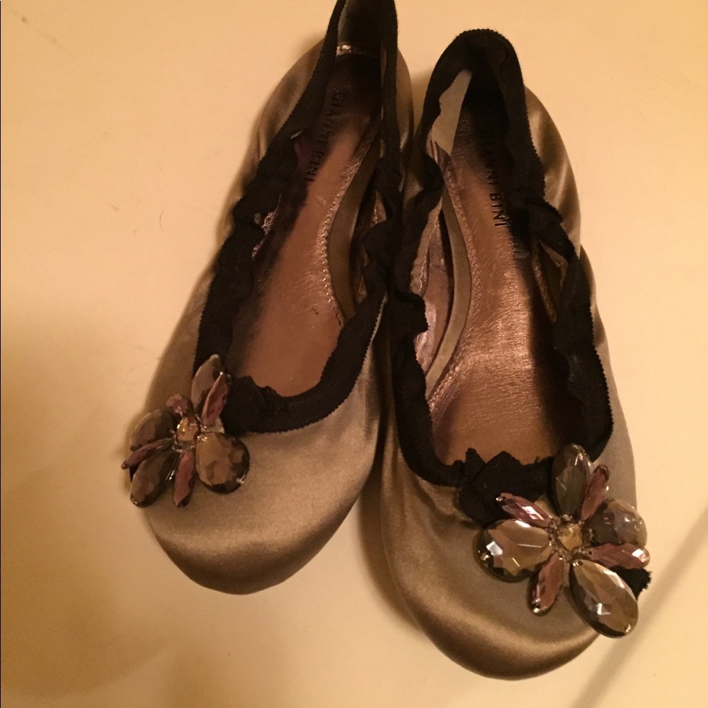 Gianni Bini flats